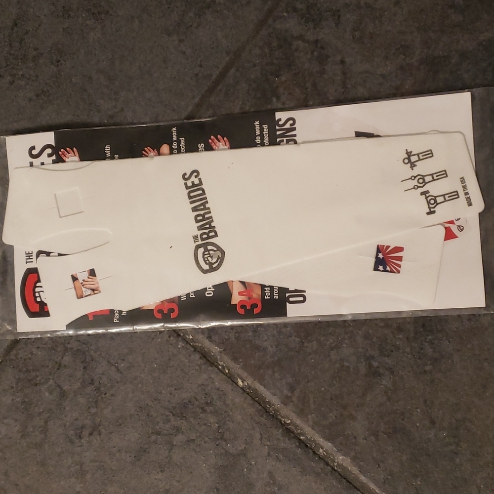 Baraides hand grips, pair, New in Package
